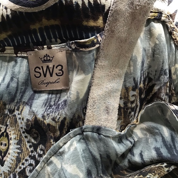 SW3 Bespoke Cold Shoulder Silk Top - Picture 5 of 6